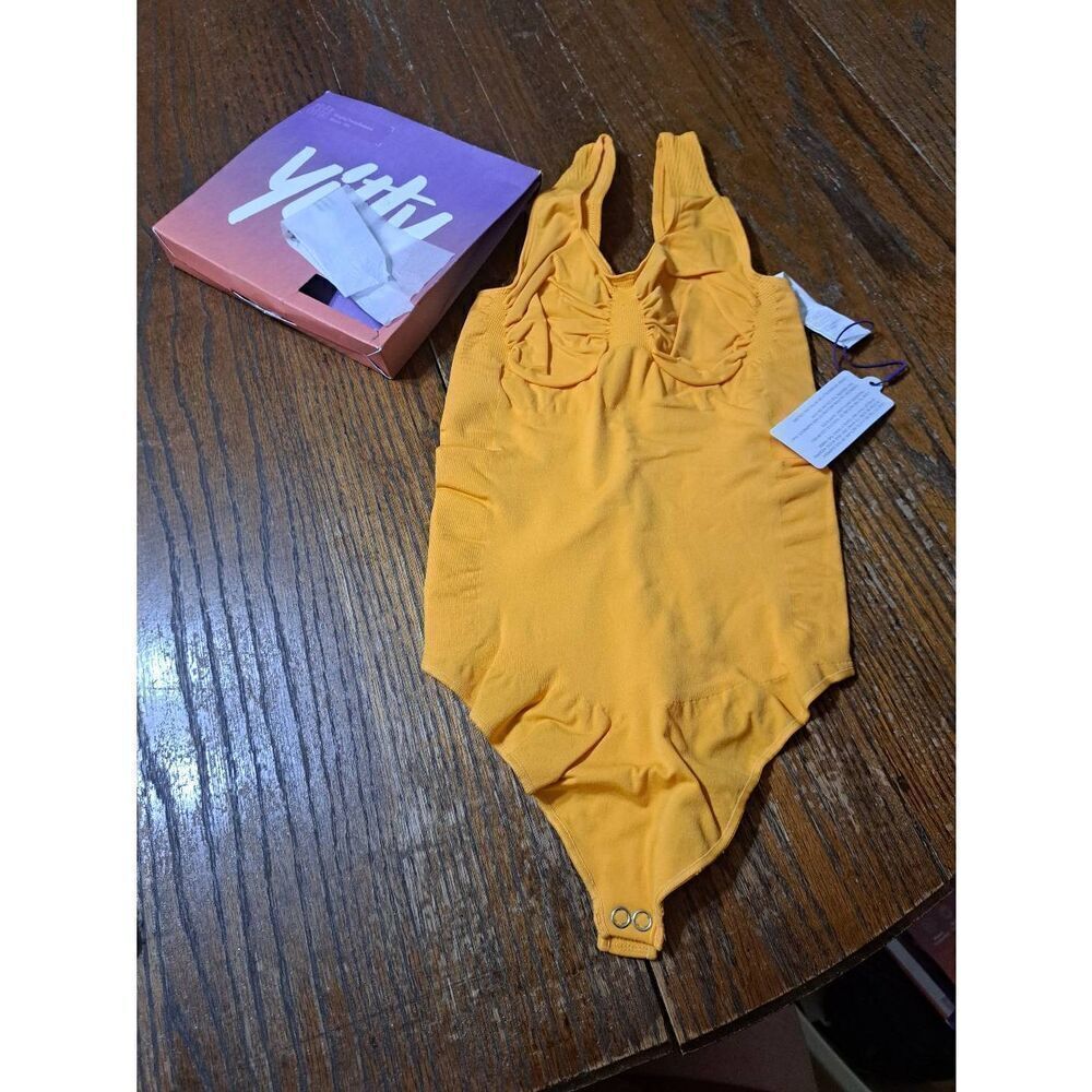 New Medium Large Fabletics Yitty Mimosa Nearly Naked Shaping Thong Bodysuit NWT